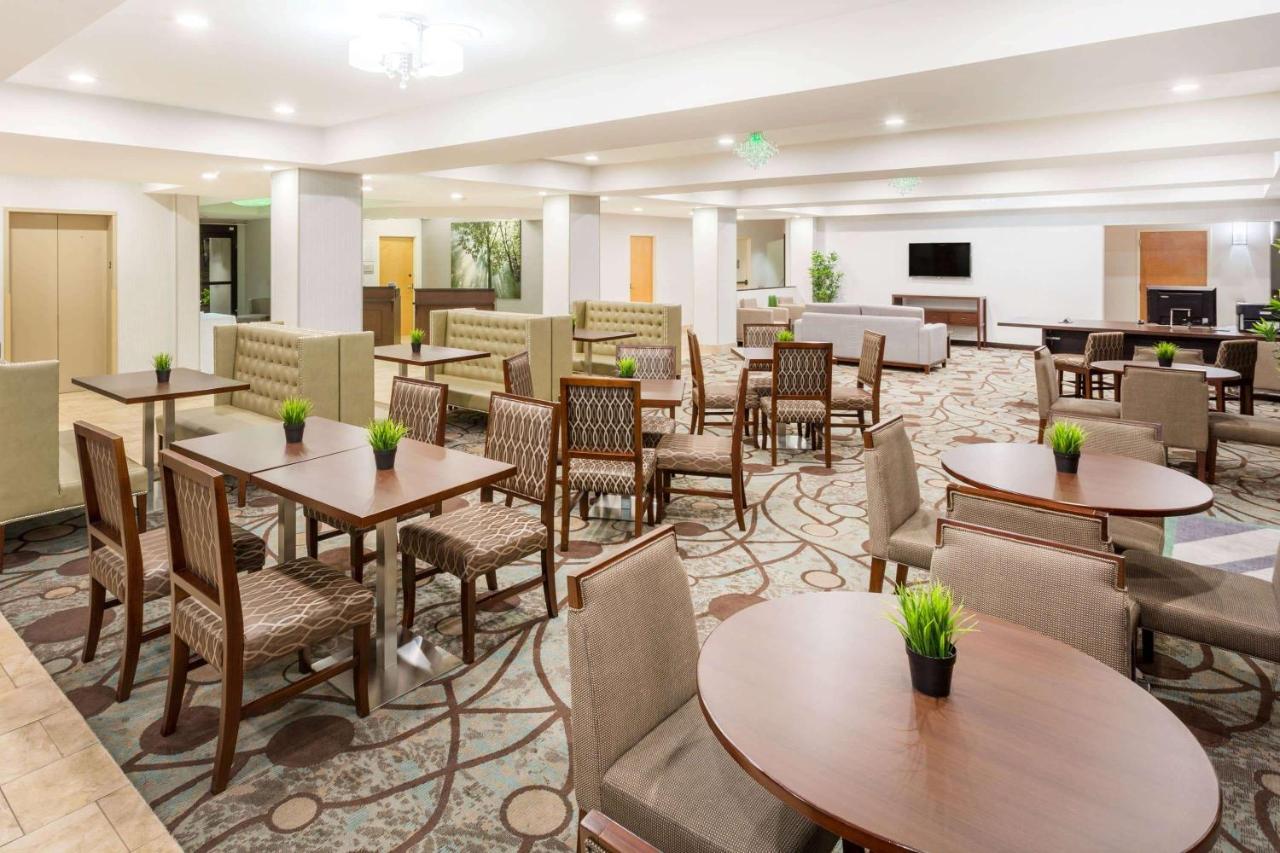 Wyndham Garden Greenville / Spartanburg Airport エクステリア 写真