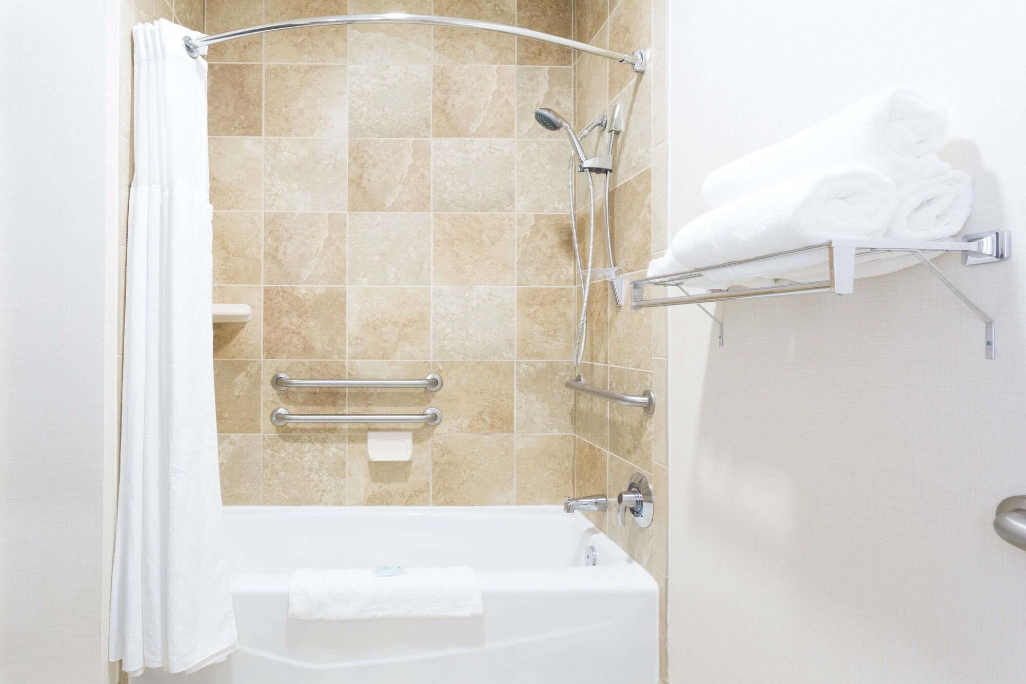 Wyndham Garden Greenville / Spartanburg Airport エクステリア 写真