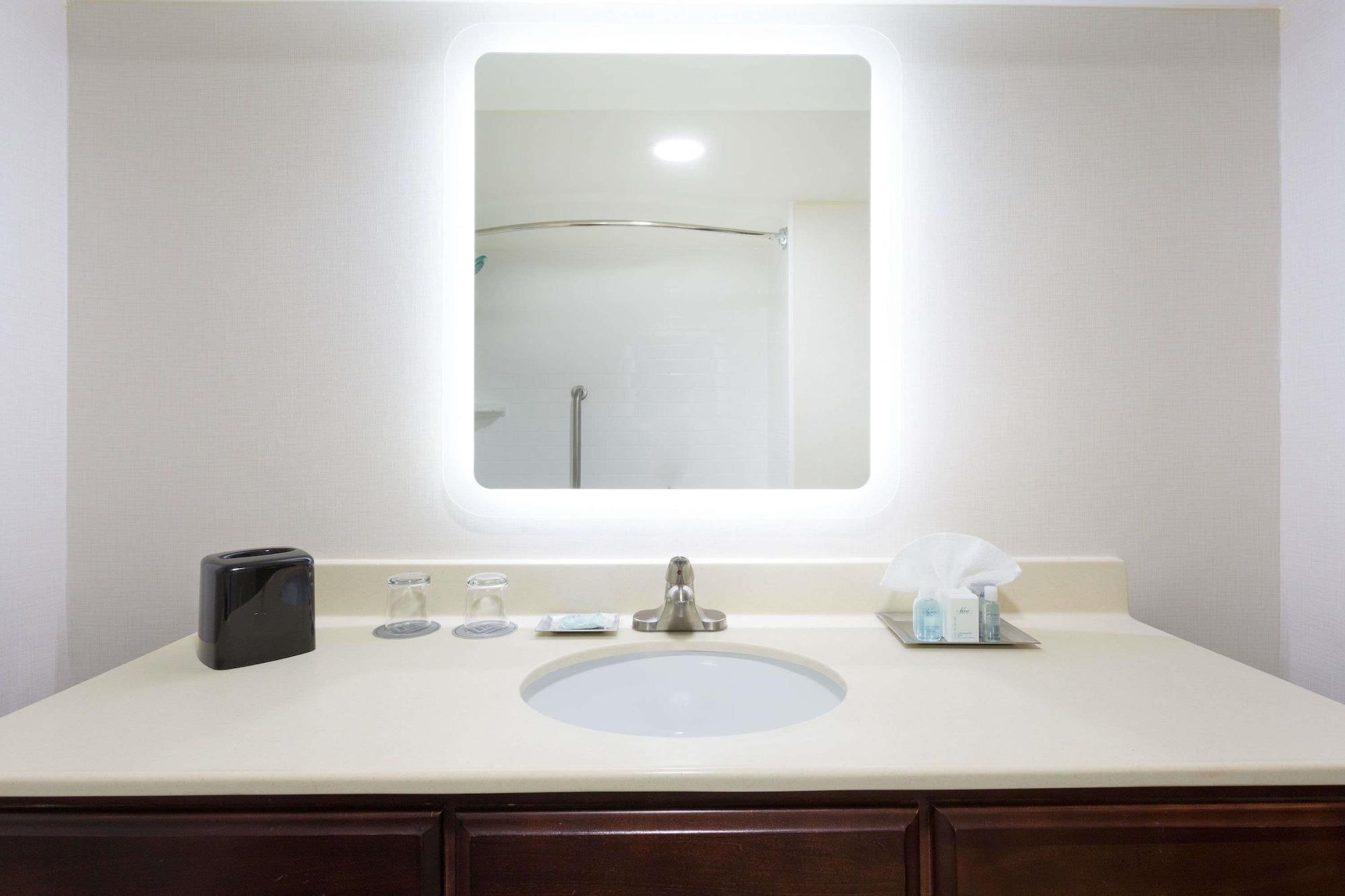 Wyndham Garden Greenville / Spartanburg Airport エクステリア 写真