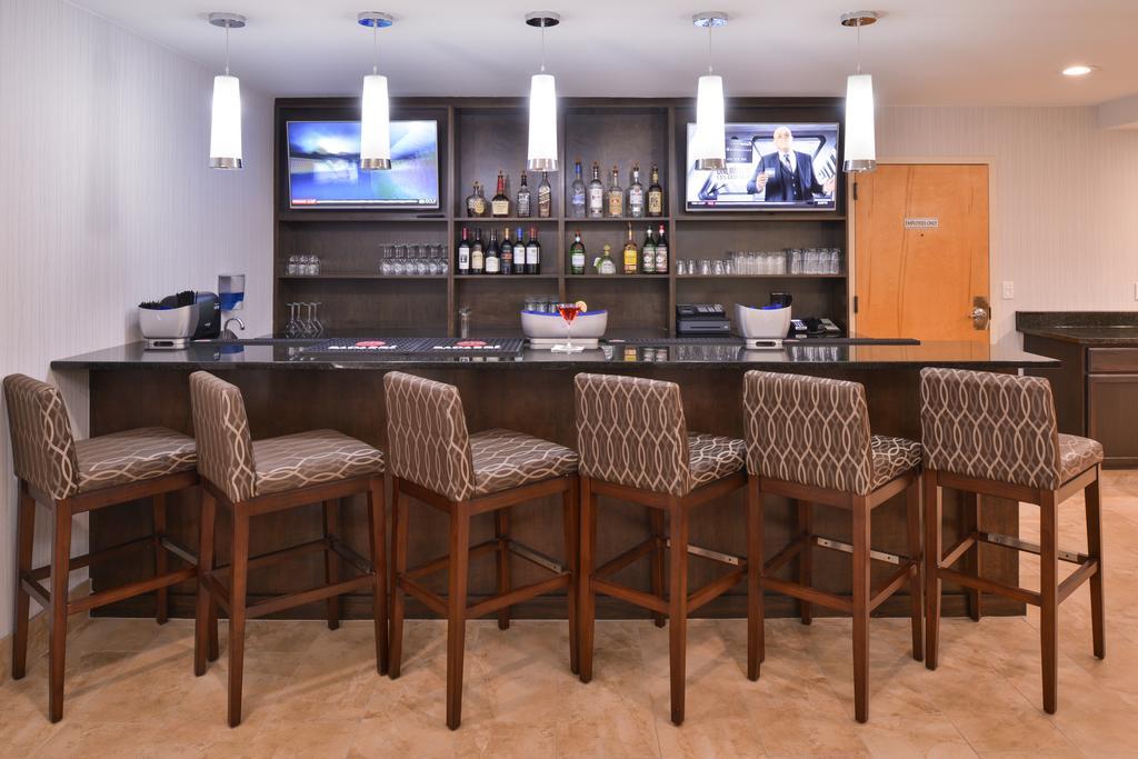 Wyndham Garden Greenville / Spartanburg Airport エクステリア 写真