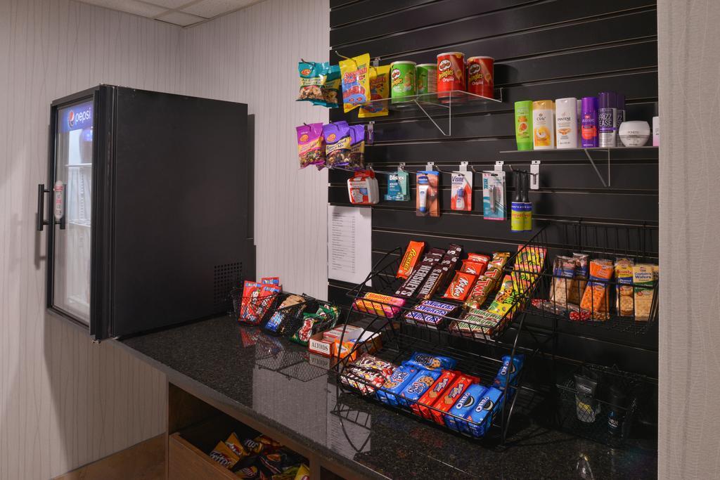 Wyndham Garden Greenville / Spartanburg Airport エクステリア 写真