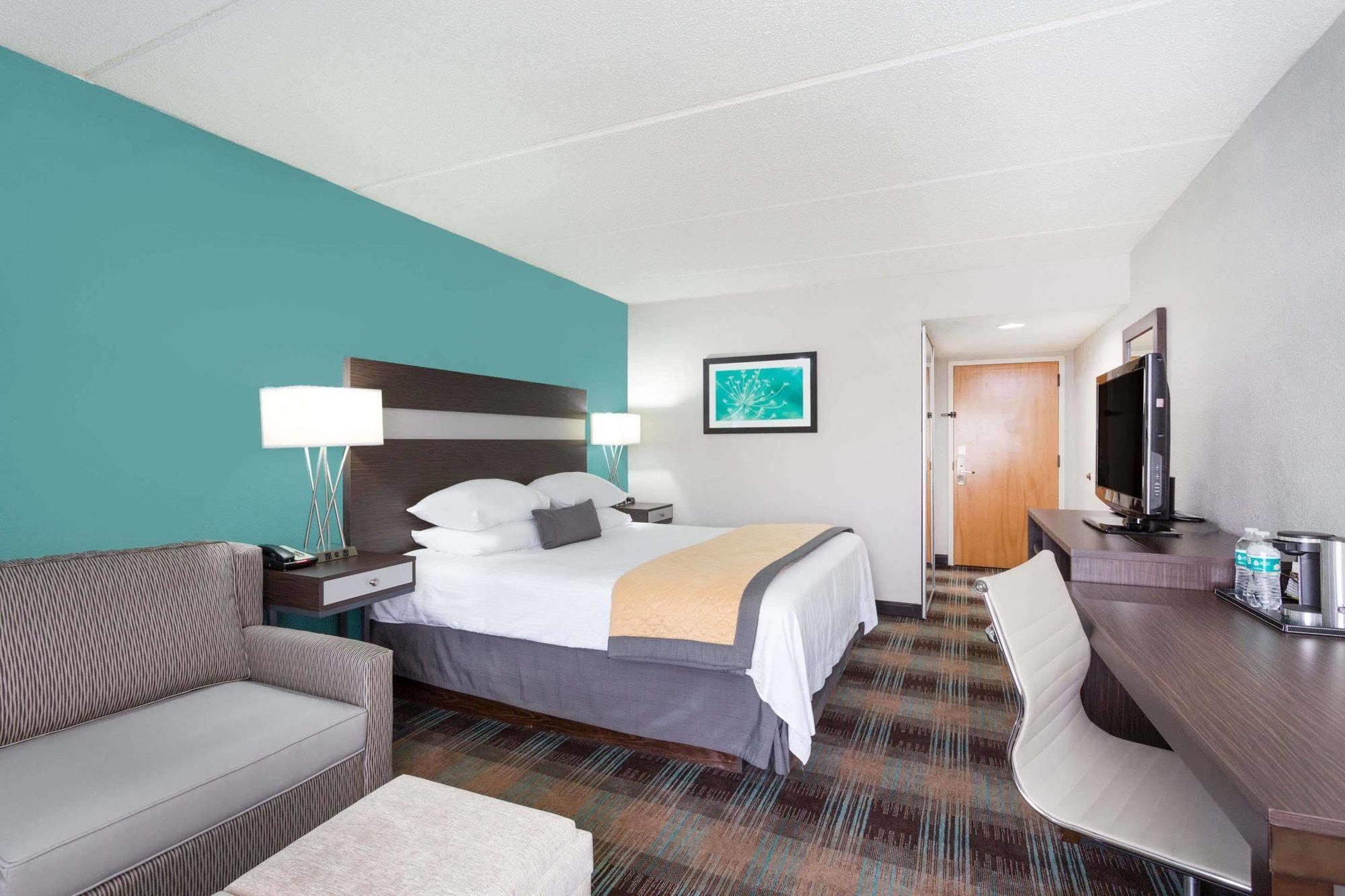 Wyndham Garden Greenville / Spartanburg Airport エクステリア 写真