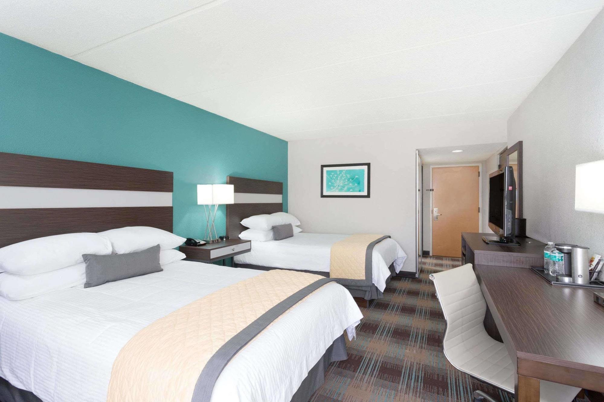Wyndham Garden Greenville / Spartanburg Airport エクステリア 写真
