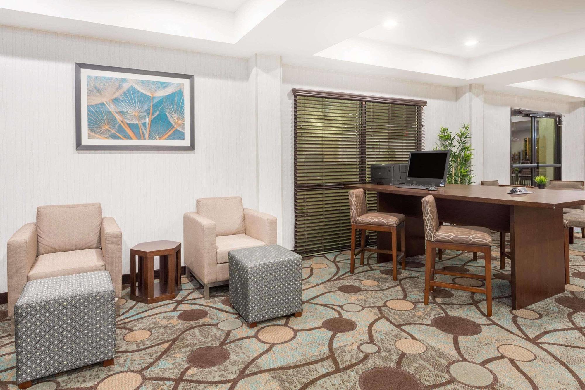 Wyndham Garden Greenville / Spartanburg Airport エクステリア 写真