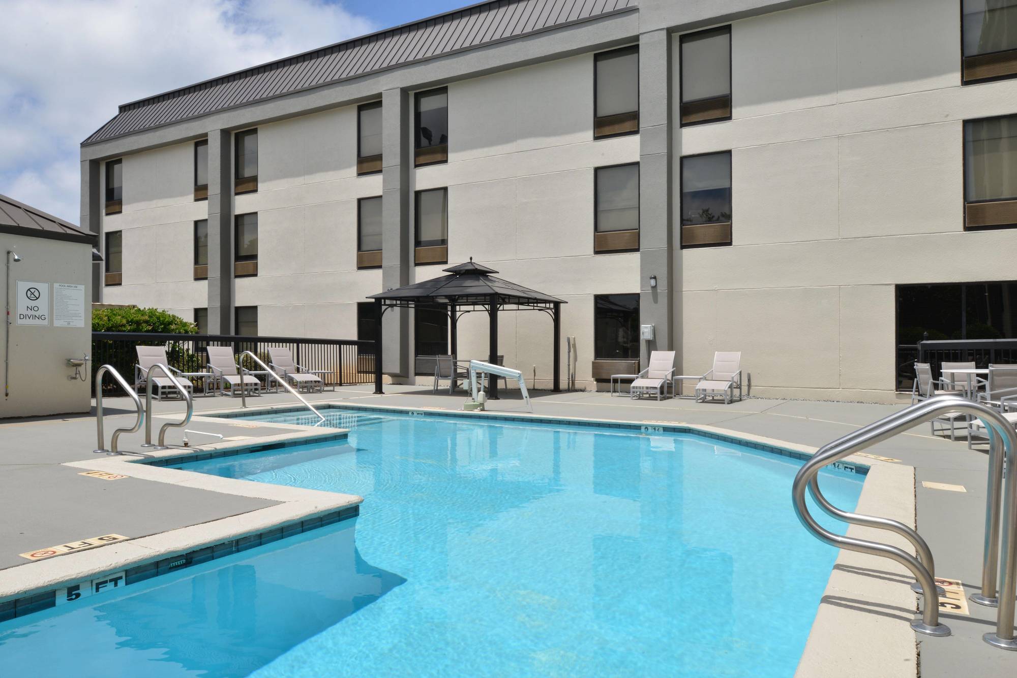 Wyndham Garden Greenville / Spartanburg Airport エクステリア 写真