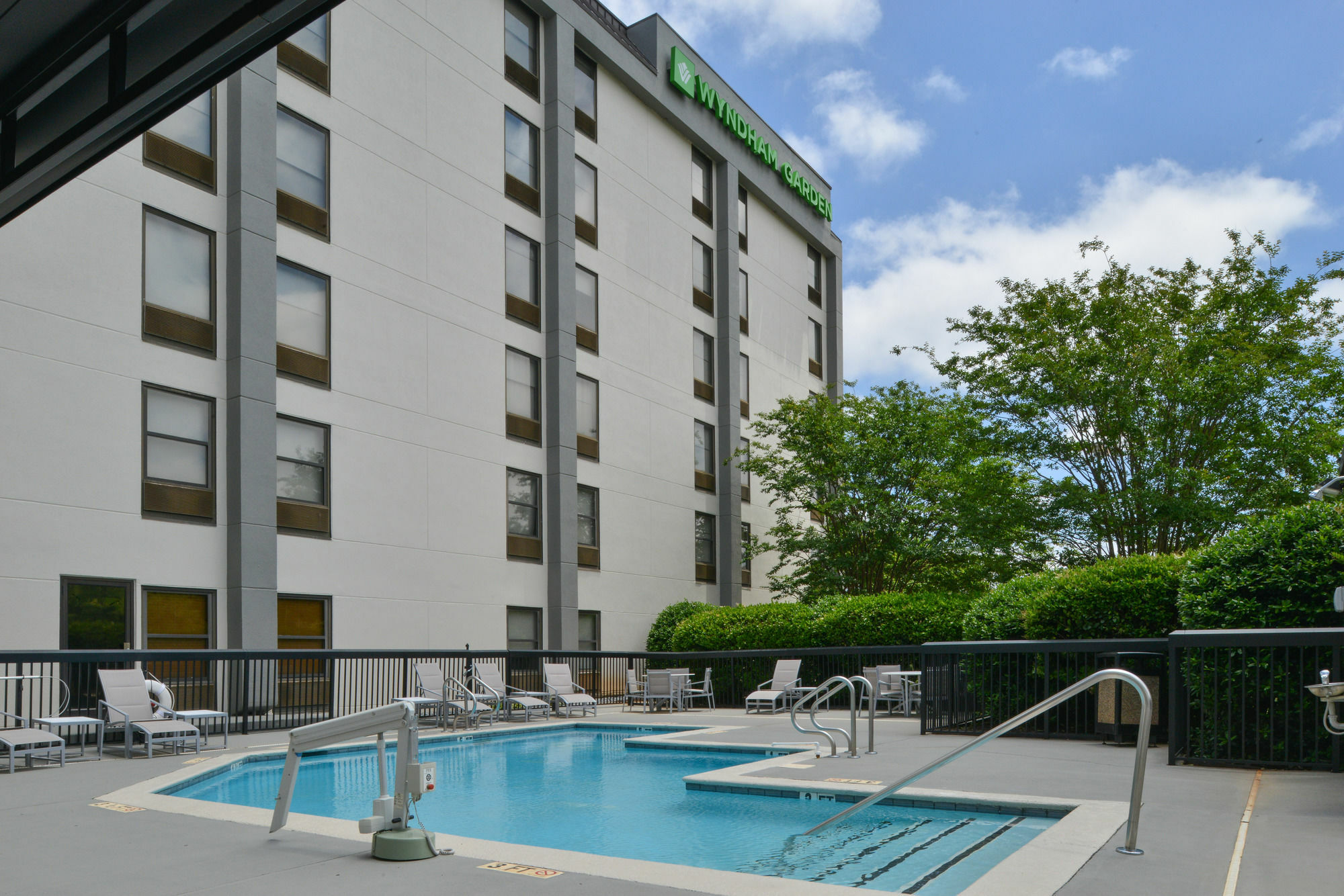Wyndham Garden Greenville / Spartanburg Airport エクステリア 写真