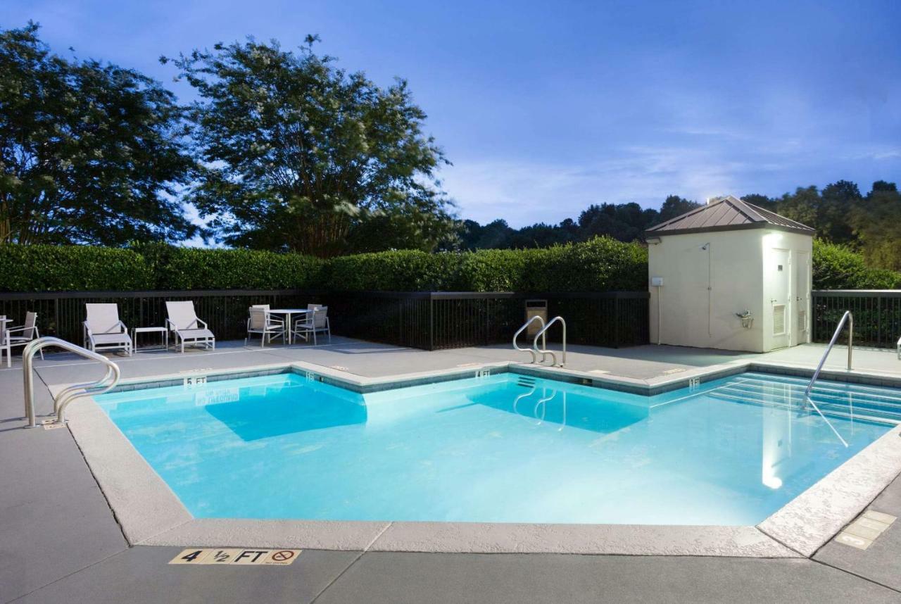 Wyndham Garden Greenville / Spartanburg Airport エクステリア 写真